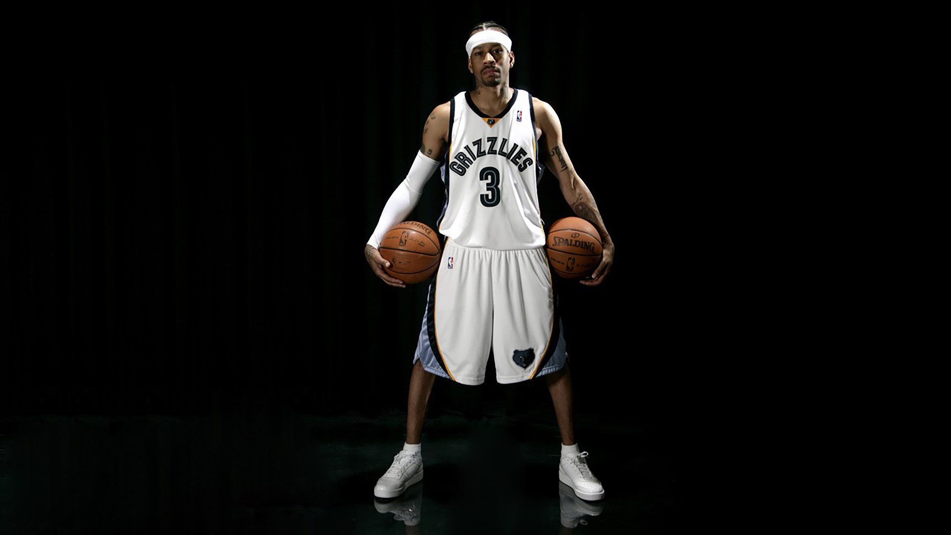 爱游戏在线登录入口-国王球员在沙漠训练营苦练防守，主帅力挺其转型，沙漠里的国王