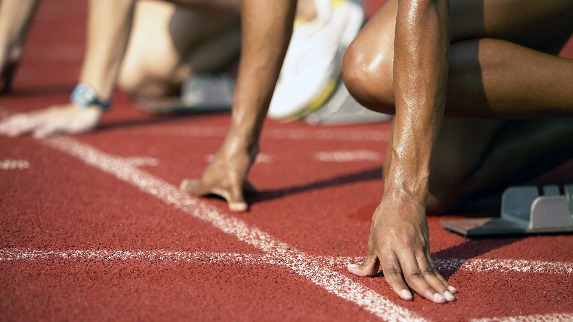 爱游戏体育-运动精神：最感人、最励志的比赛瞬间，致运动精神